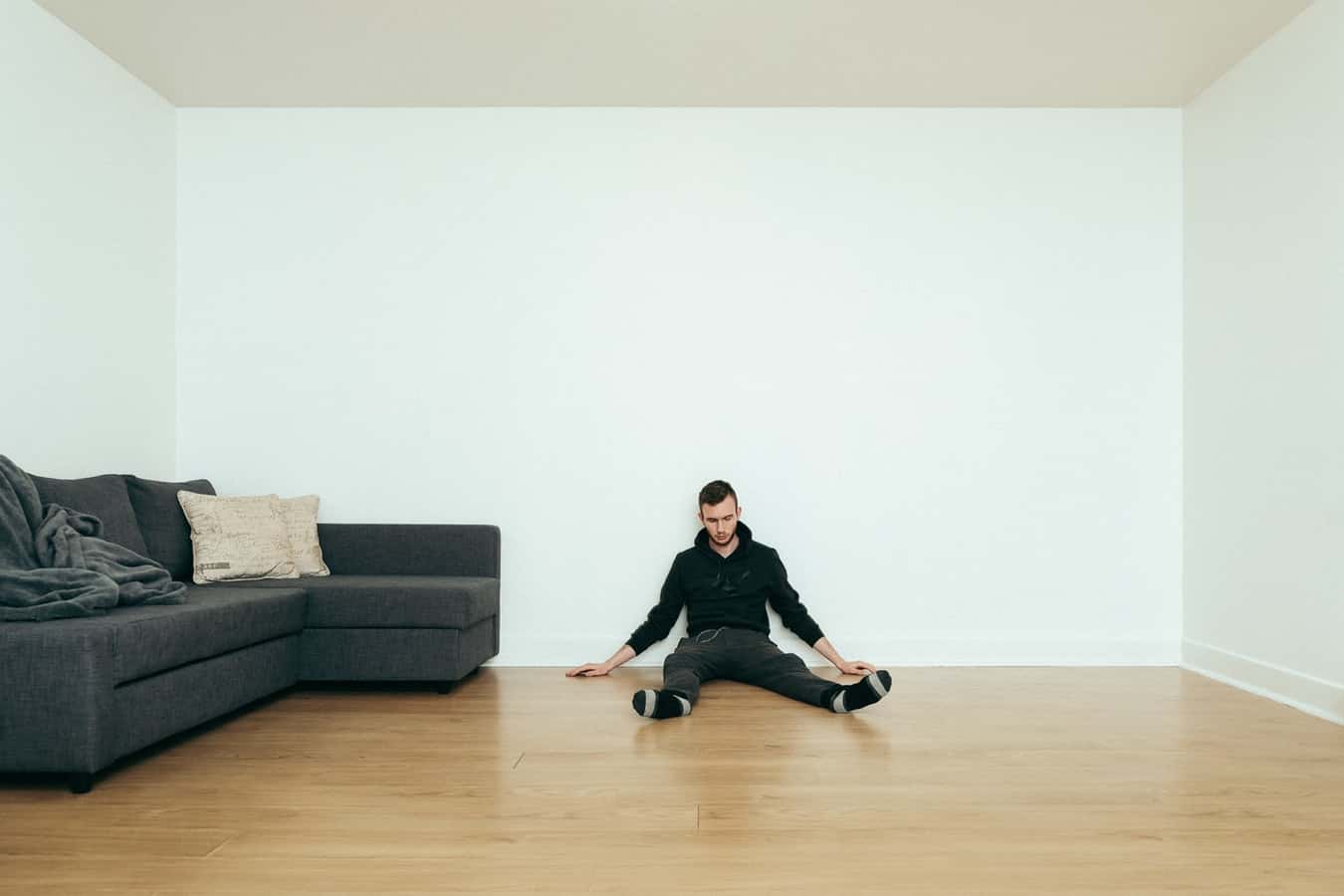 photo-1553907987-1cf7501f15bc