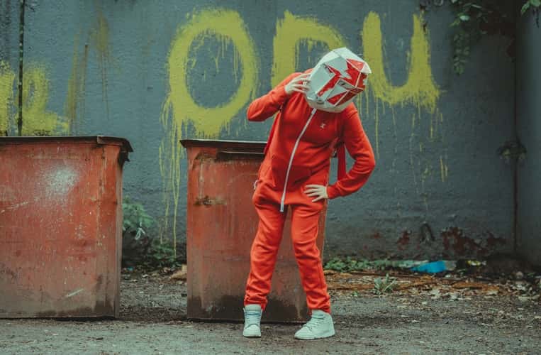 photo-1568168216551-5b5bae773e55