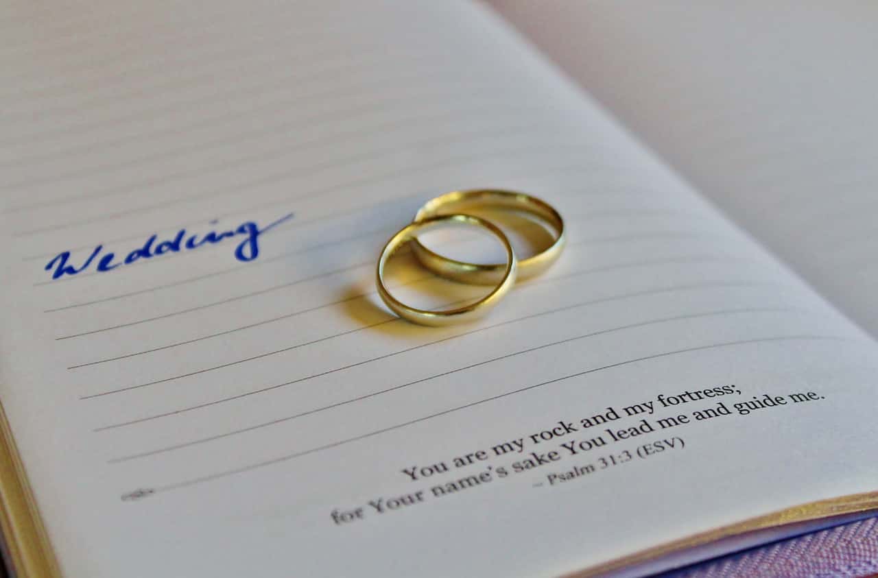 wedding-829143_1280