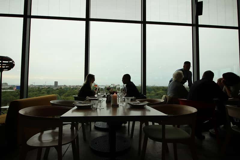 36972579872_f2be36a1ef_c