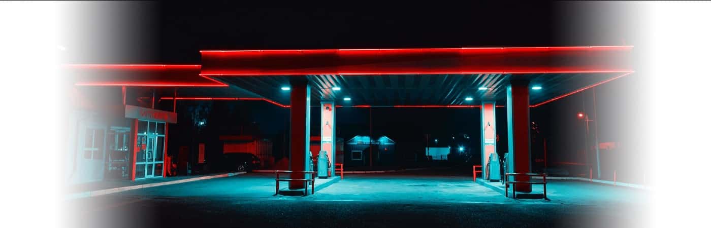 People Share Ordinary Places That Become Creepy At Night