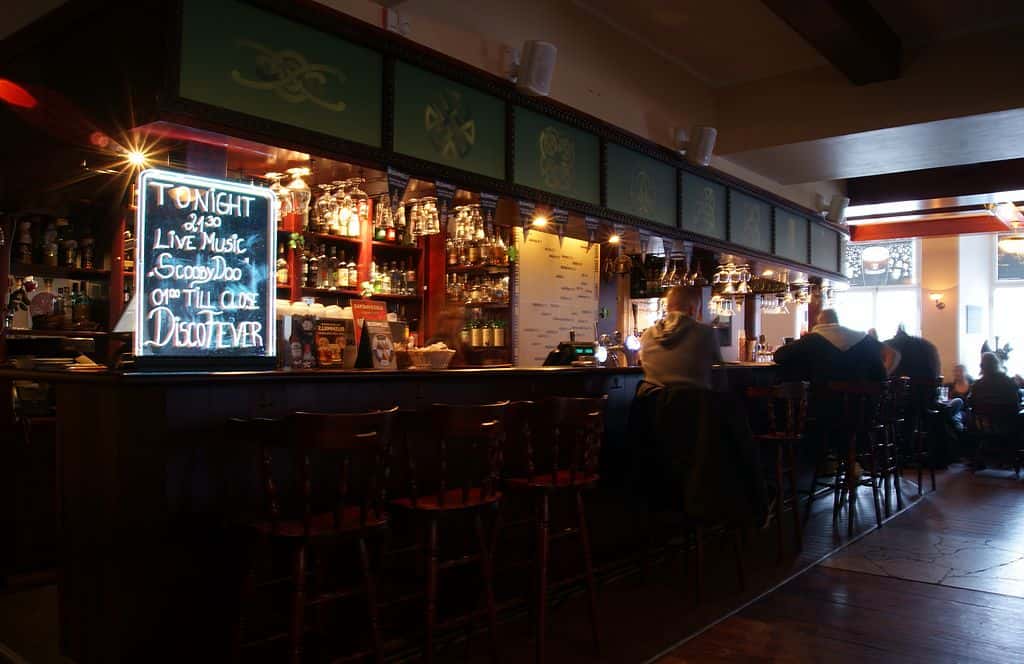 Mad_Murphys_Irish_pub_of_Tallinn_(8128231195)