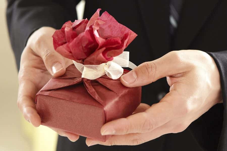 PIXNIO-213430-900x600