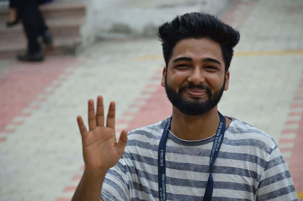 Sumant_Choudhary_Waving_Goodbye_-_Wiki_Conference_India_-_CGC_-_Mohali_2016-08-07_8883