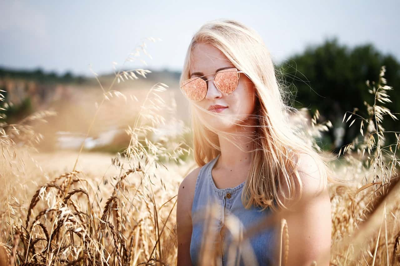 beautiful-blond-blonde-hair-countryside-478544