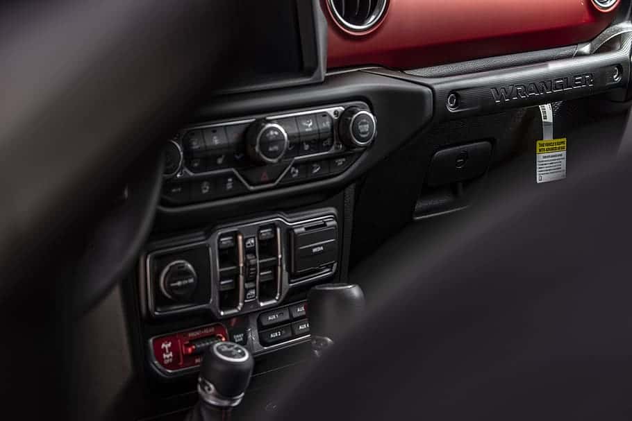 black-1-din-vehicle-stereo