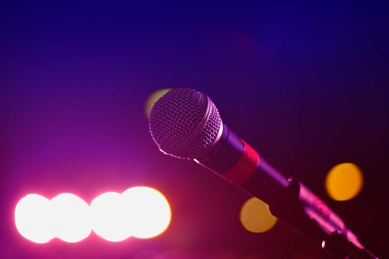 close-up-photography-of-microphone-144429