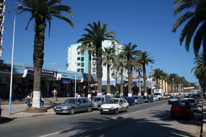 downtown-skikda-with-road-and-traffic-in-algeria_800