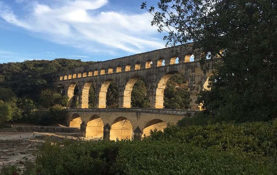 france-provence-pont-du-gard-roman-empire-ancient-french