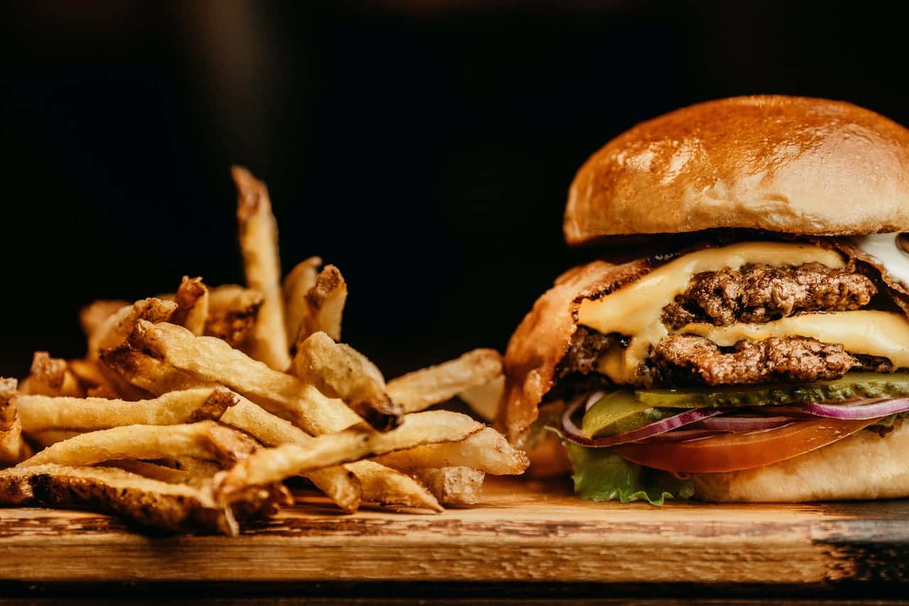 hamburger-and-fries-photo-2983101