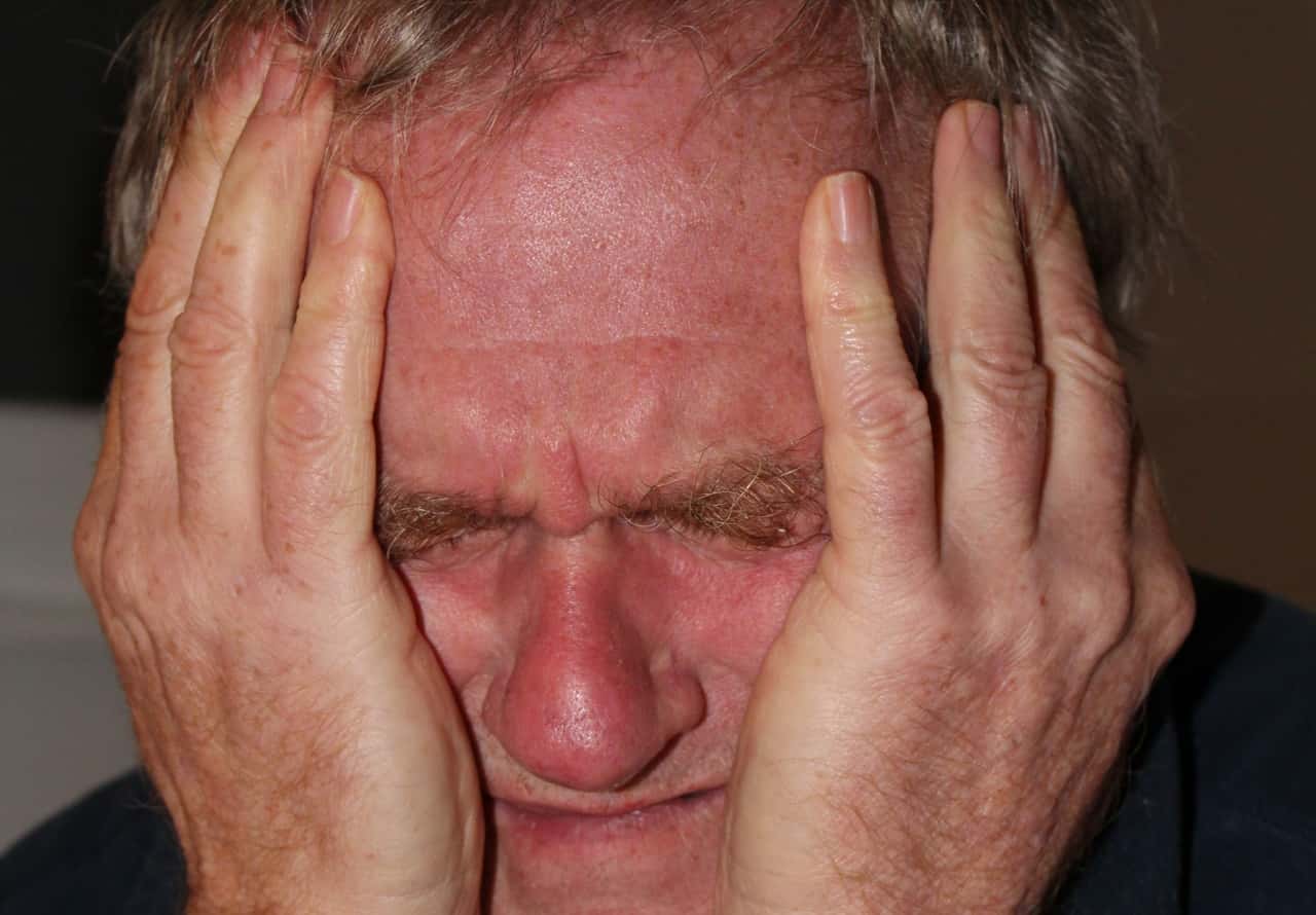 hand-man-person-old-male-leg-673954-pxhere.com