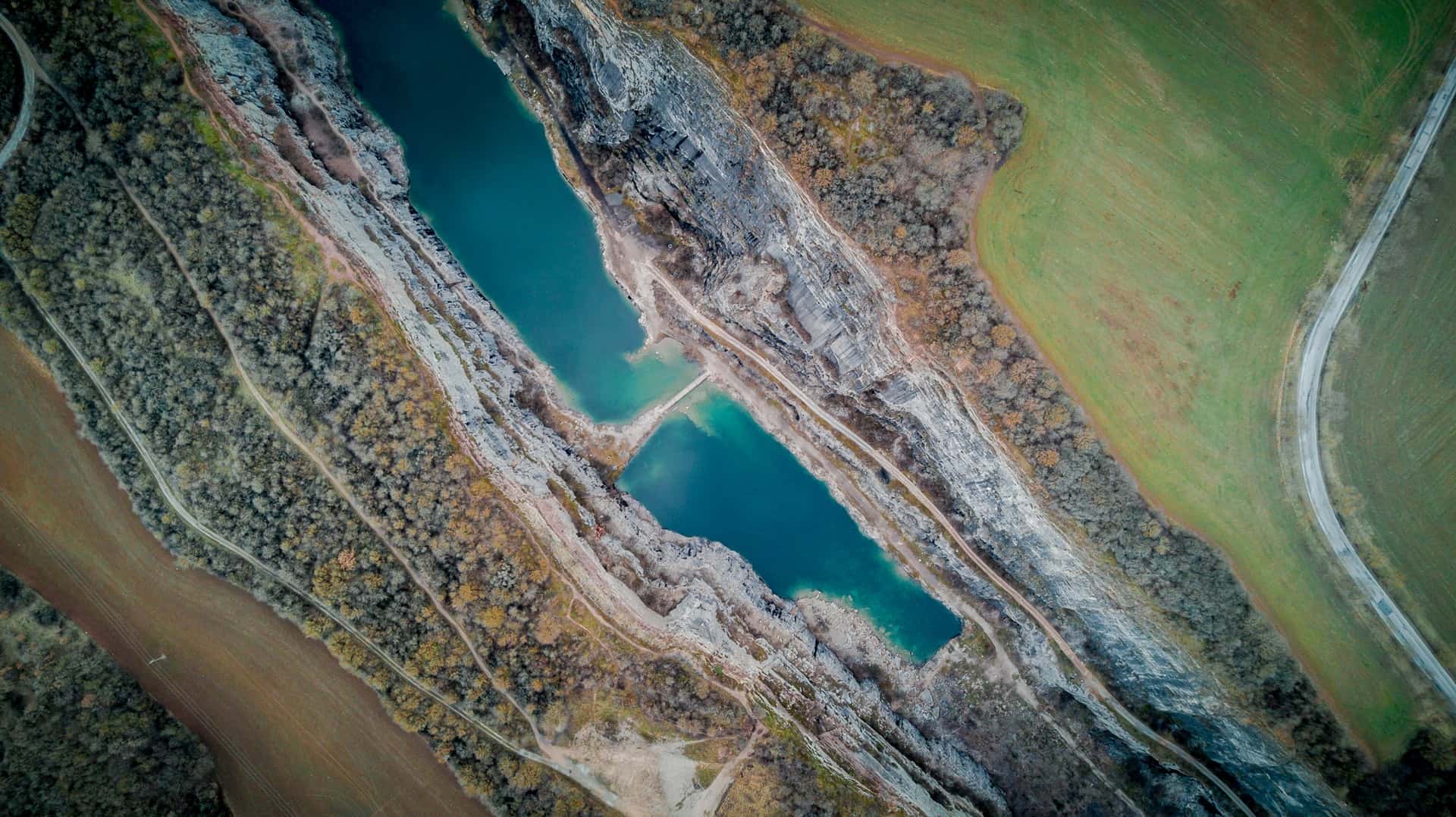 jaromir-kavan-Je2XZIleHGw-unsplash