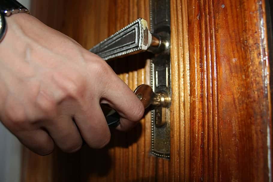 key-lock-door-security