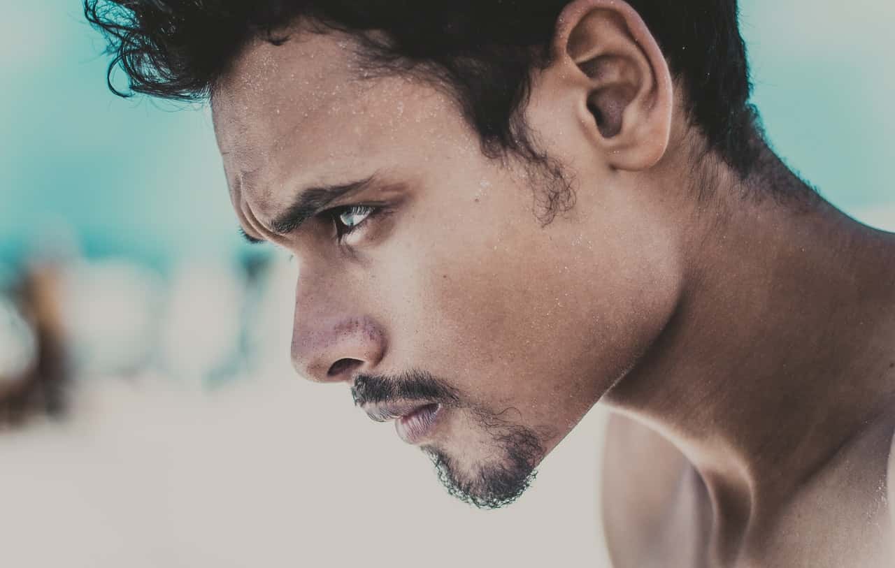 man-s-face-638791