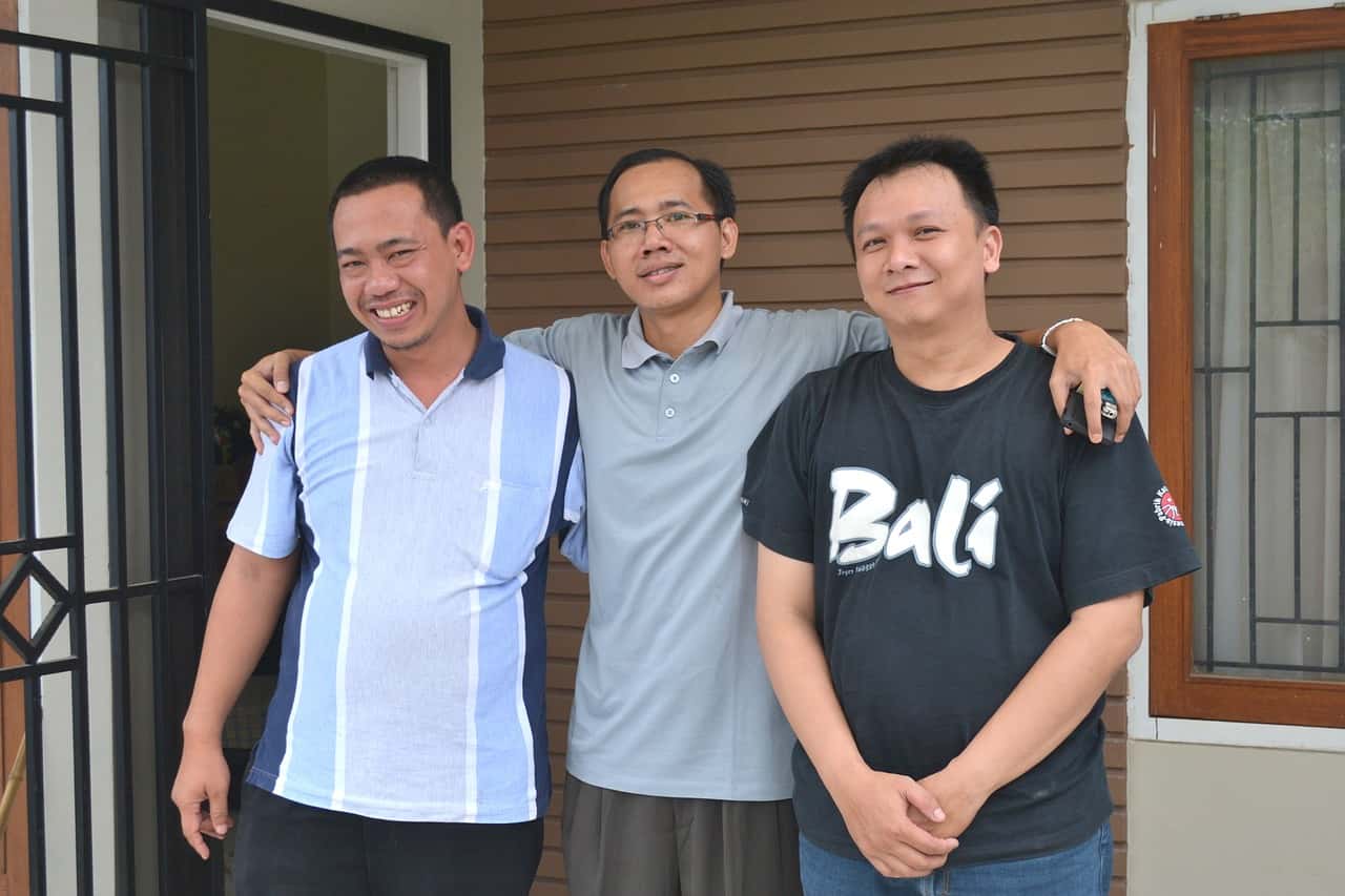 men-656915_1280