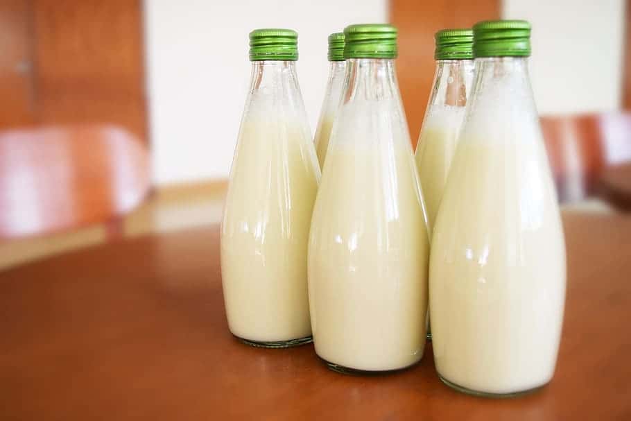 milk-drink-healthy-drinking