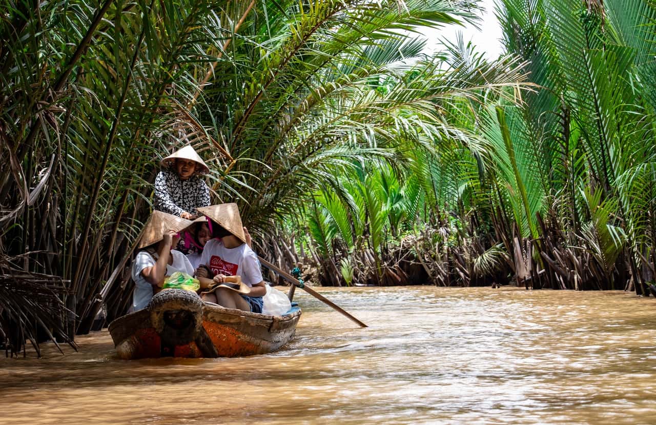 people-traveling-using-boat-1660996