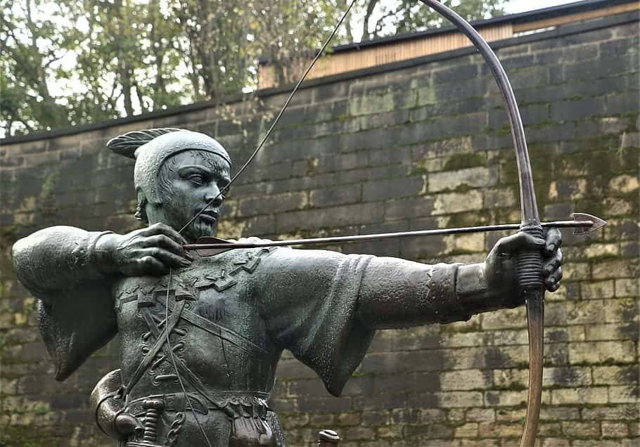 robin-hood-shooting-nottingham-england-bronze-legion