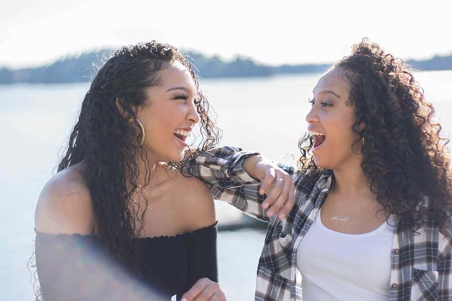 woman-female-together-friends