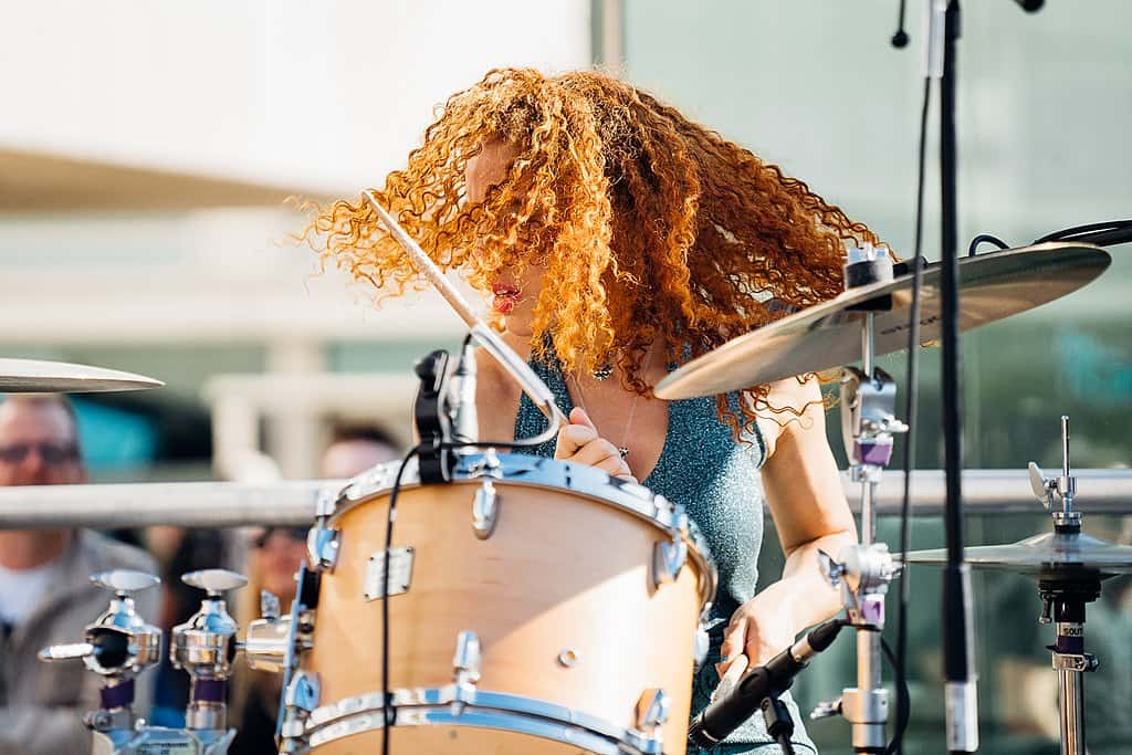 1024px-Meltdown_Festival_Skinny_Girl_Diet_(28140716047)