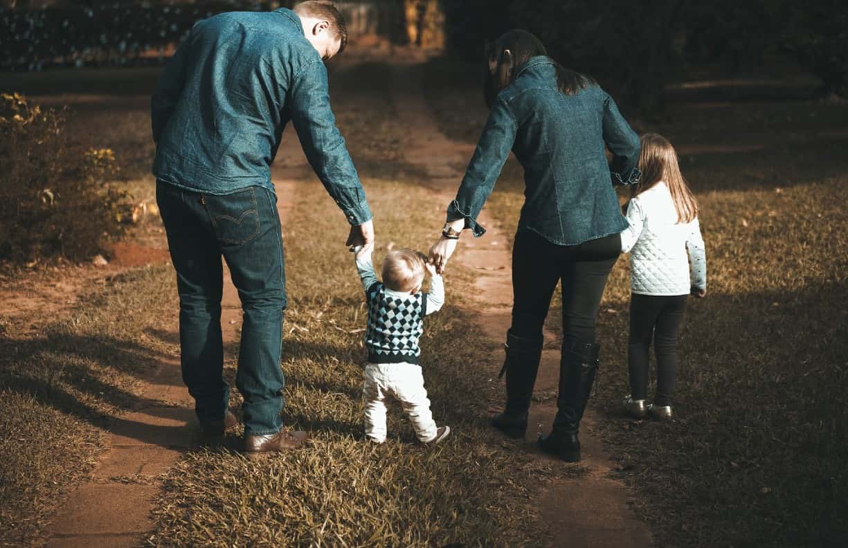 People Share What Made Them Realize Their Family Wasn’t Normal