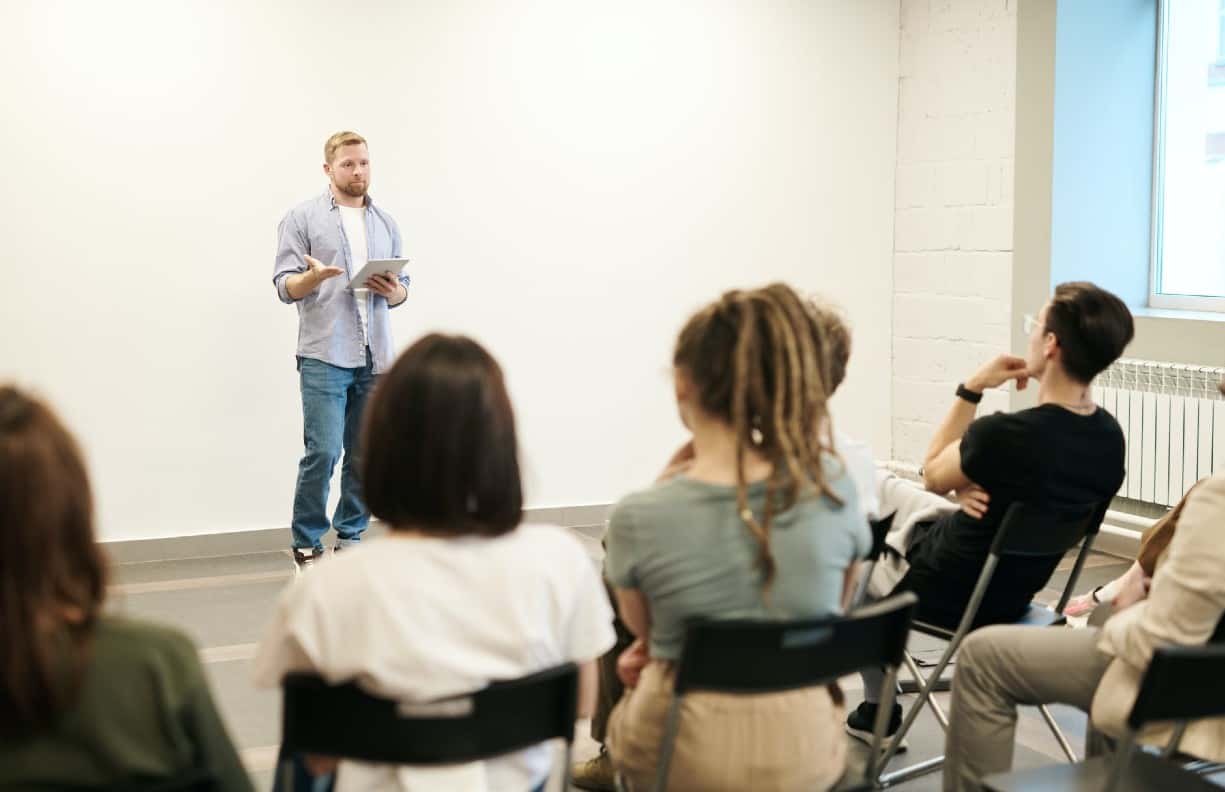People Share School Presentations That Made Them Go “Please Stop” 