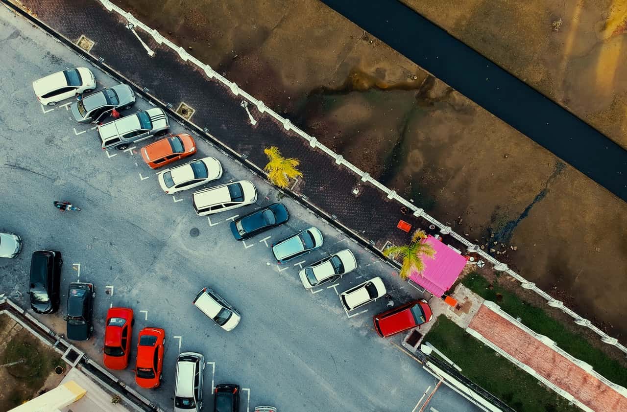 bird-s-eye-view-of-parked-cars-1004409