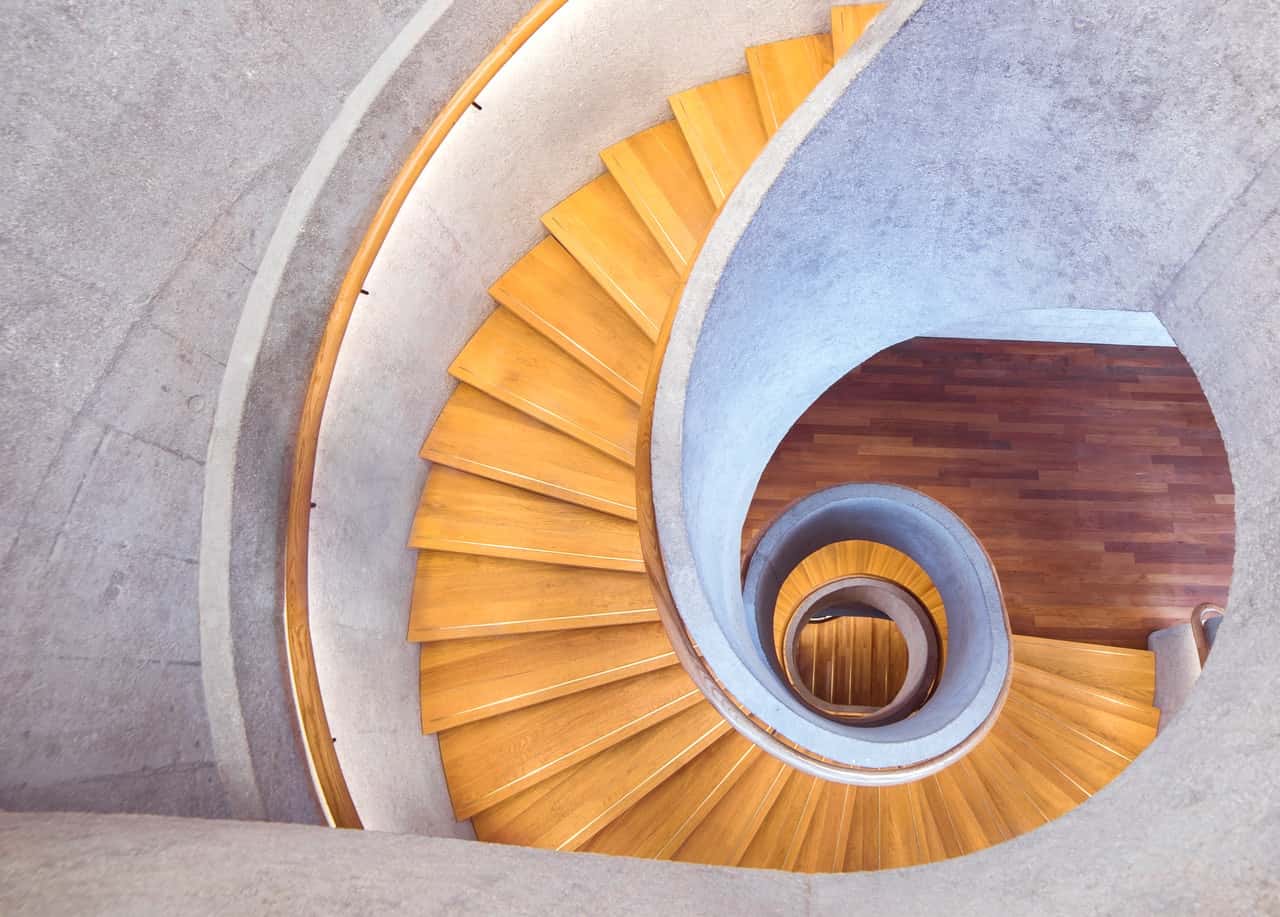 brown-wooden-stairs-1309897
