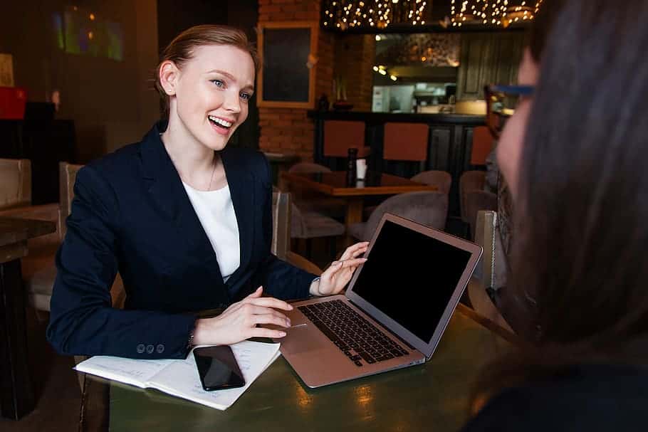 business-lady-woman-girl (1)