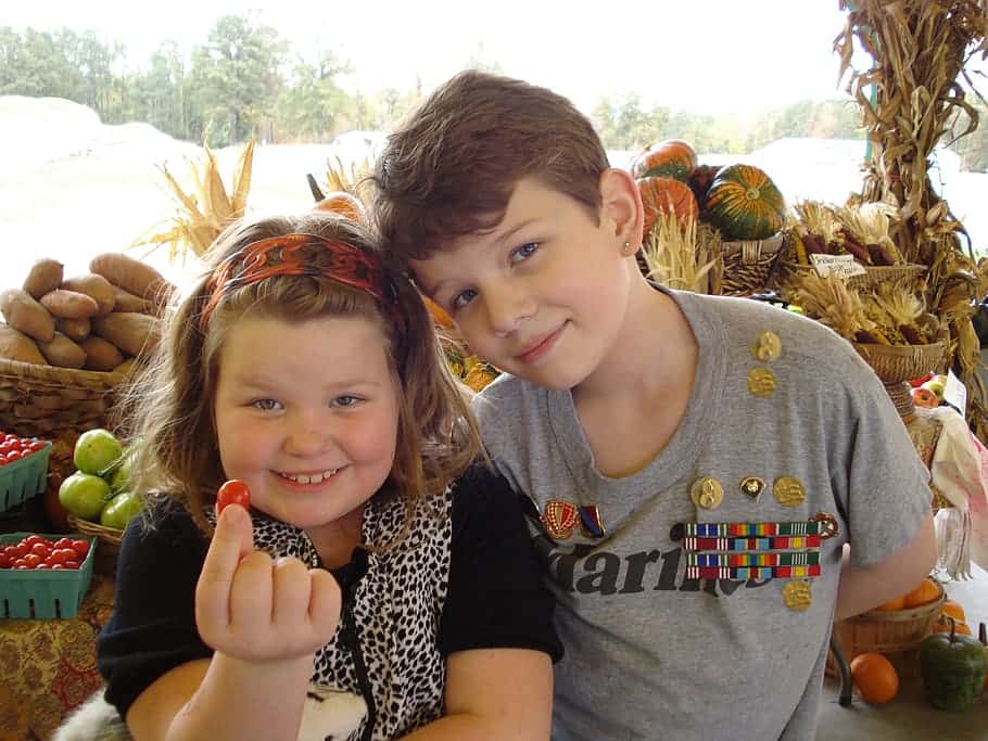 children-siblings-brother-sister-family-child