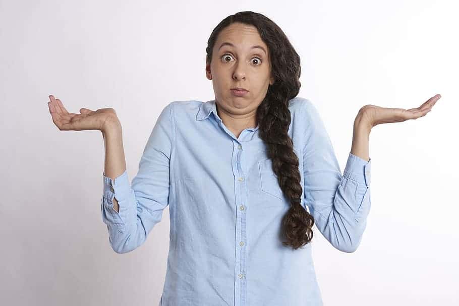 confused-hands-up-unsure