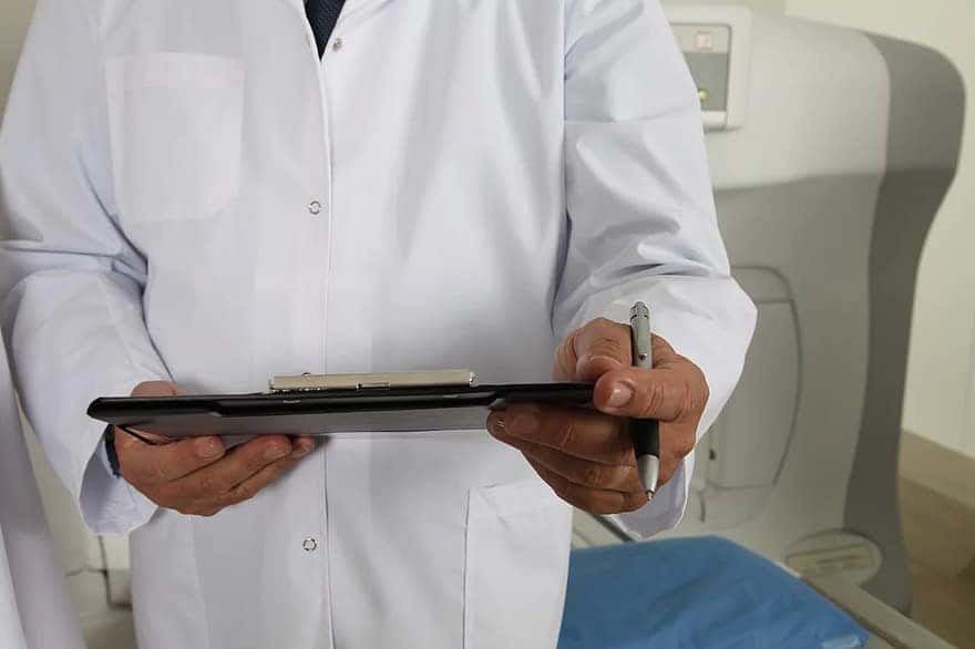 doctor-tomograph-i-am-a-student-hospital-injection-analysis-treatment-cure-disease