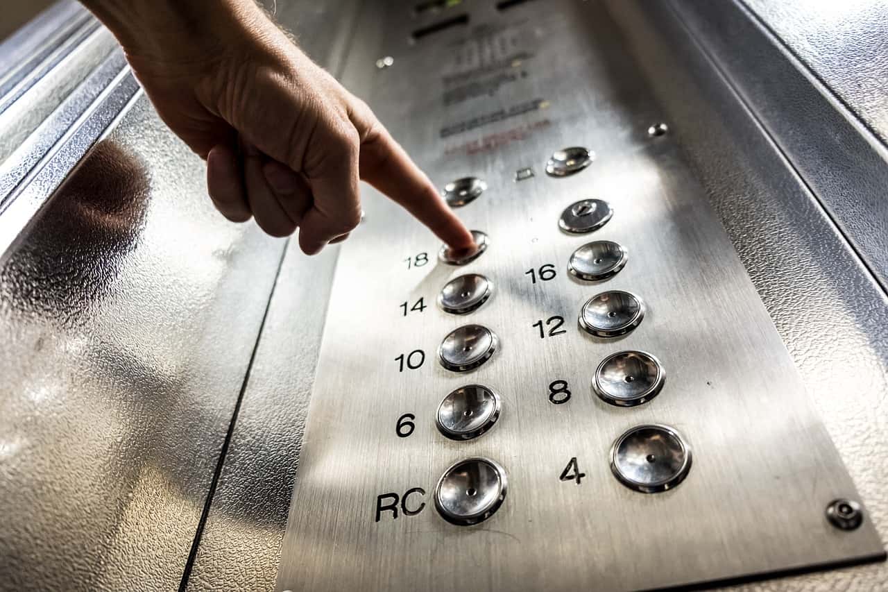 elevator-3479633_1280