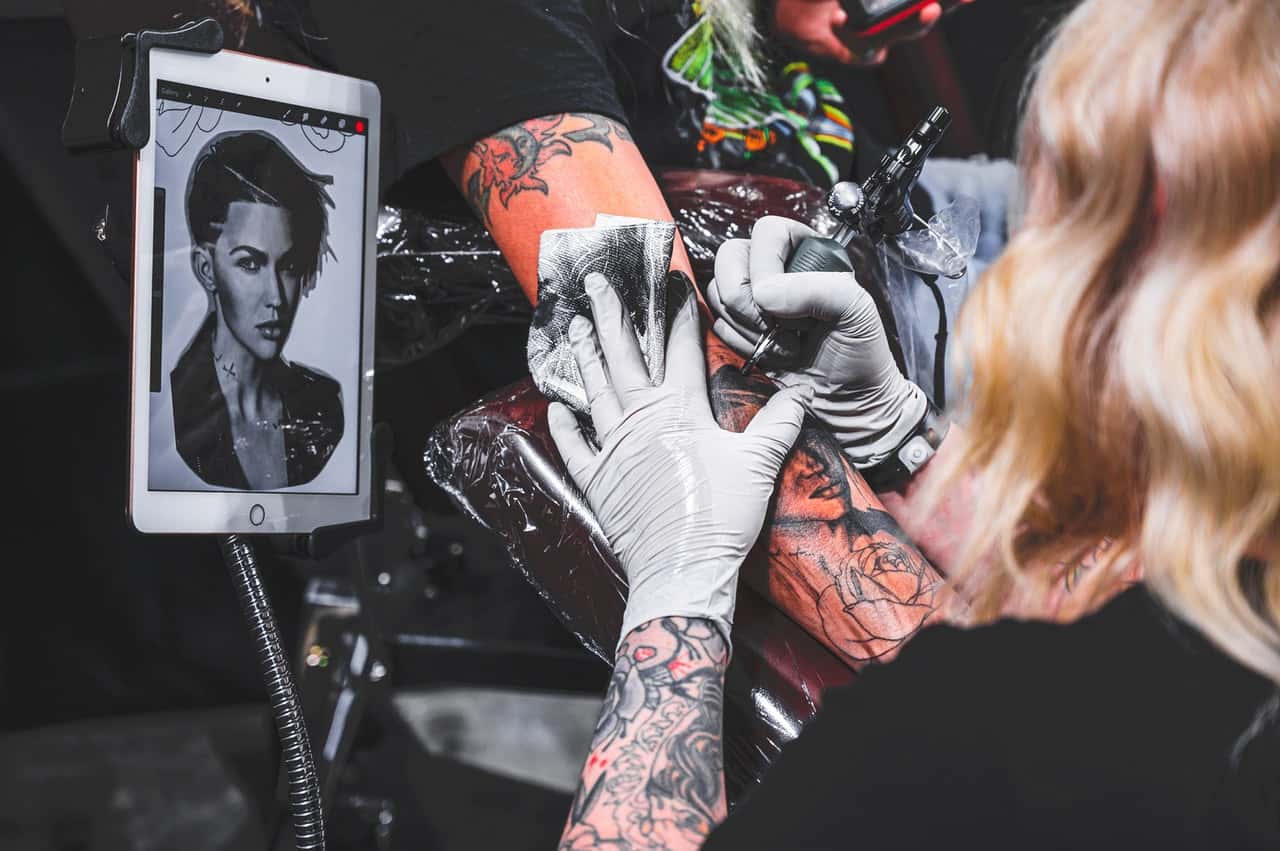 female-portrait-tattoo-2865412