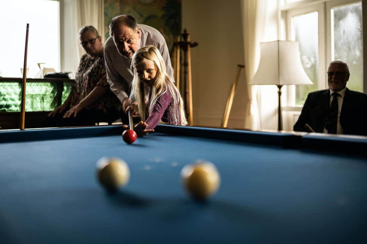 girl-playing-pool-3217154