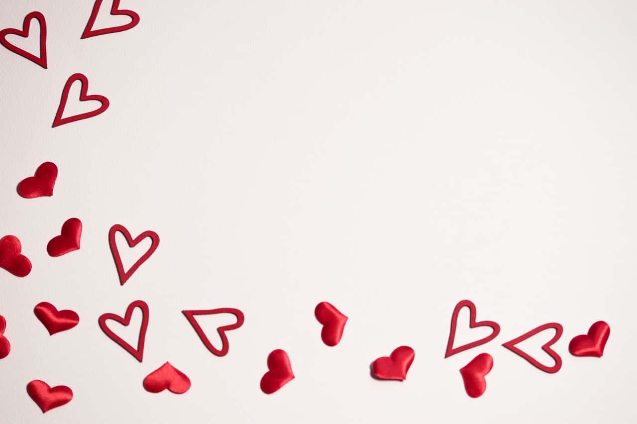 mini-red-hearts-wallpaper-776635