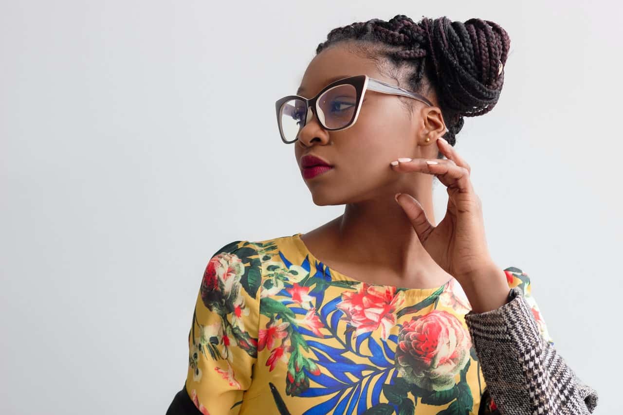 photo-of-woman-wearing-yellow-floral-top-871495