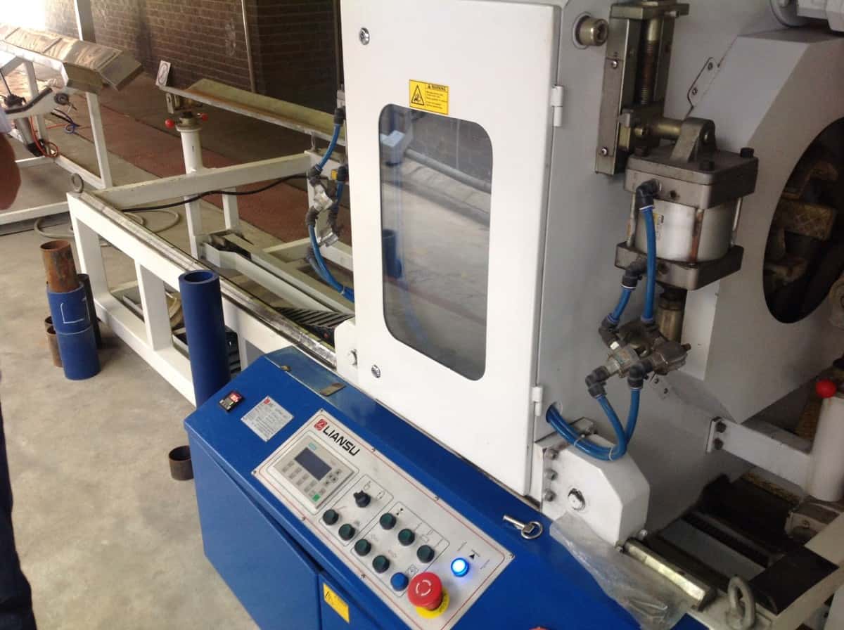 technology_extrusion_manufact_manufacturing_equipment_thermoplastic_plastic_engineering-679290