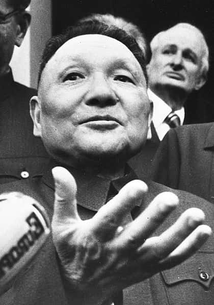 420px-Deng_Xiaoping_1976
