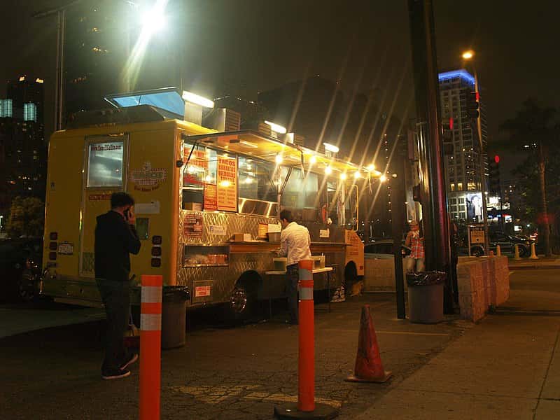 800px-Taco_El_Gallito_taco_truck_(7136772529)
