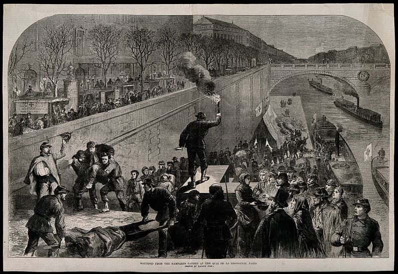 Franco-Prussian_War;_wounded_brought_to_Paris_by_canal_boats_Wellcome_V0015457