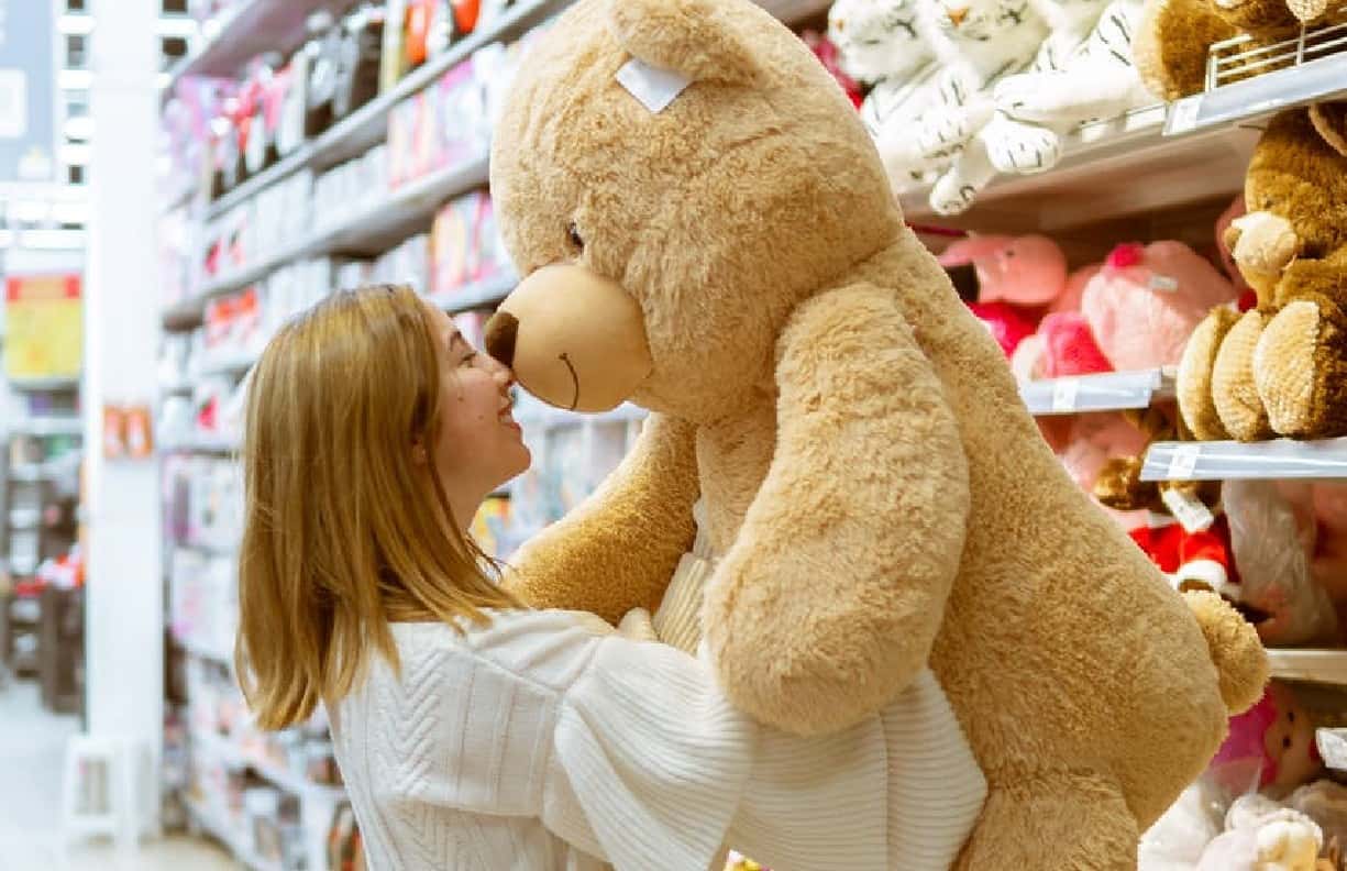 People Share The Dumbest Thing They Ever Spent Money On