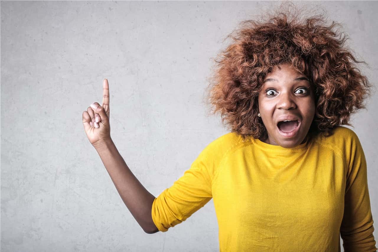 angry-woman-is-screaming-3775123