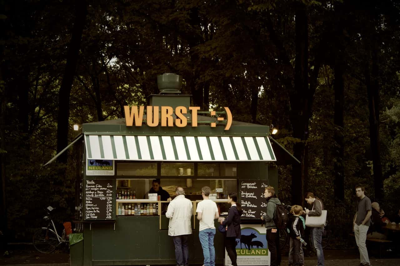 germany-kiosk-line-lunch-4481