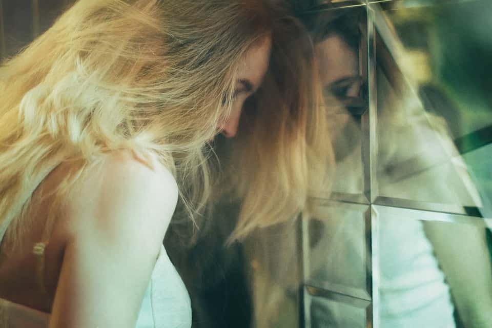 girl-4284002_960_720