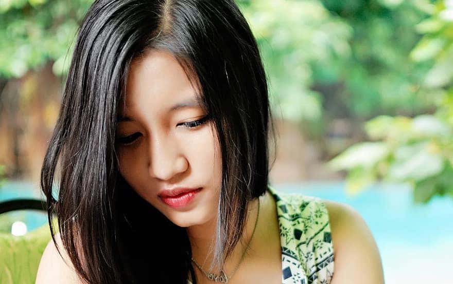 girl-vietnam-female-asian-people-lifestyle-young-vietnamese-nature
