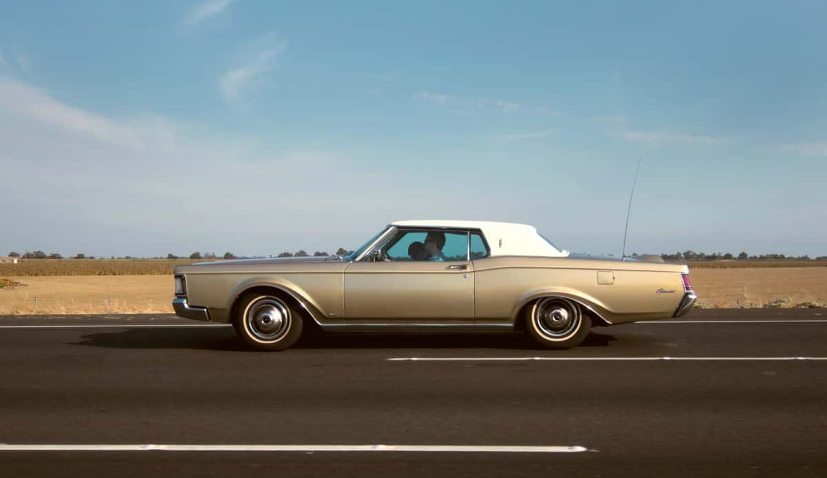 gold_lincoln_markiii-396239