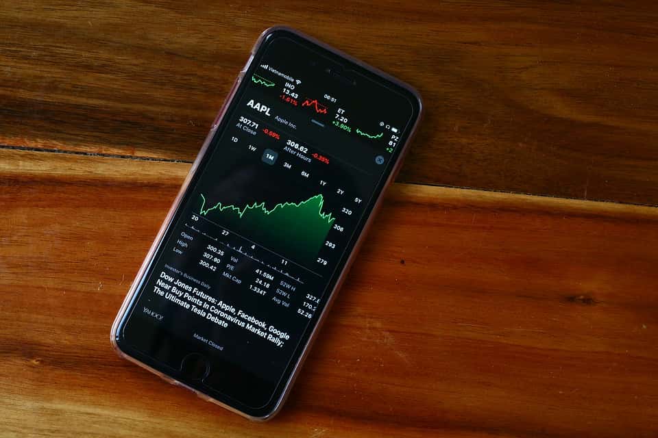 iphone-5183933_960_720