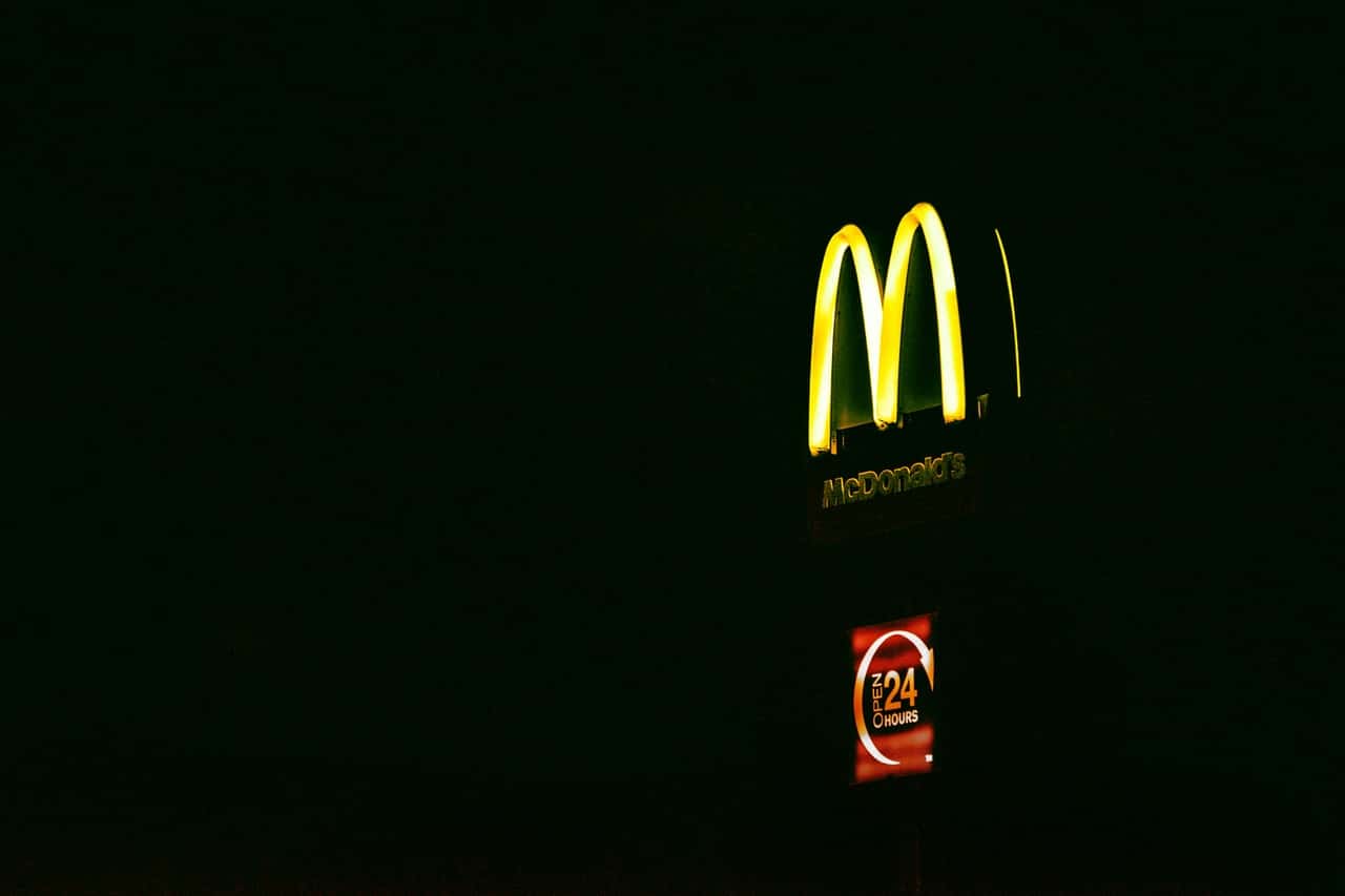 lighted-mcdonald-s-signage-3049097