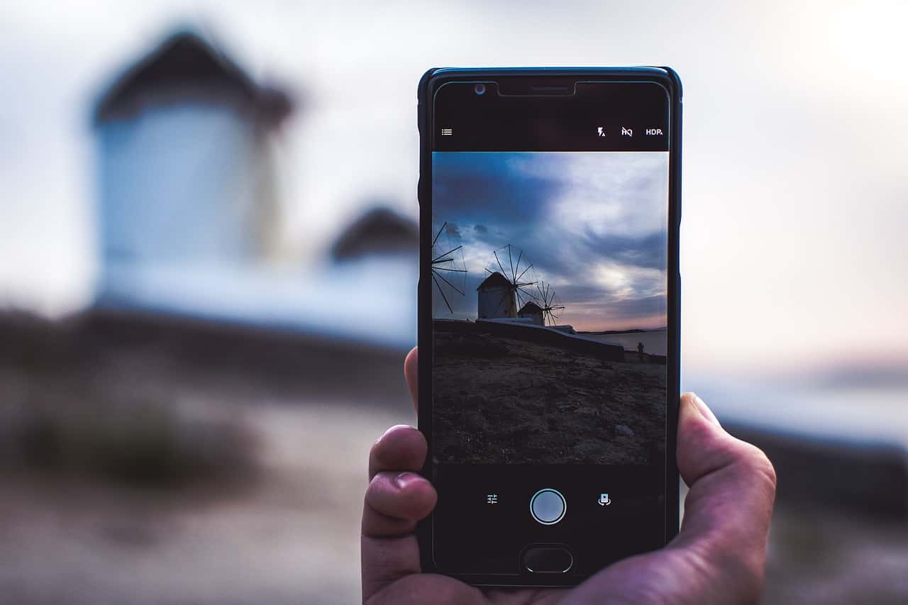 mobile-2568968_1280